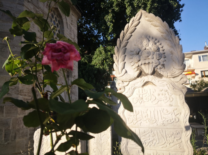 Женский надгробный памятник османской эпохи. Фото из личного архива М.Чевика.