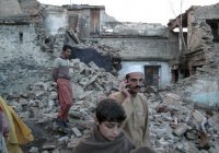 Число жертв землетрясения в Афганистане превысило 300 человек (Видео)