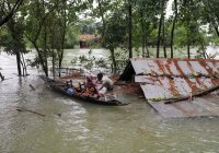 В Бангладеш около 40 человек погибли при наводнениях