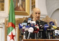 Президент Алжира выступил за участие Сирии в саммите ЛАГ