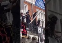 Религиозные радикалы совершили нападение на посольство Азербайджана в Лондоне