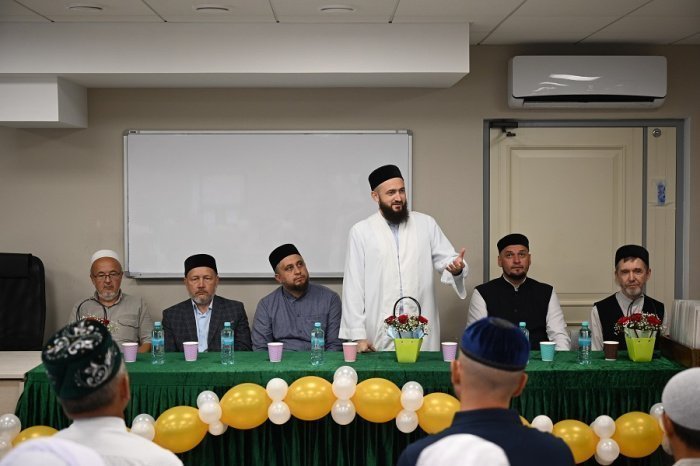 Муфтий Татарстана вручил дипломы выпускникам «Мухаммадии»