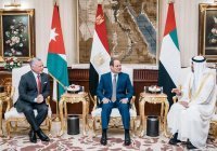 В Египте начал работу саммит глав пяти арабских стран