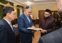 Муфтий Татарстана встретился с послом Казахстана в РФ 
