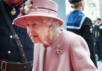 СМИ: королева Елизавета II находится в тяжелом состоянии