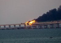 Не менее трех человек погибли при взрыве на Крымском мосту