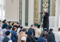 Муфтий провел джума в новой мечети «Рауза»