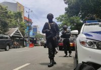 В Индонезии подорвался террорист-смертник, есть жертвы