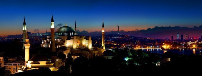 Рамадан в Турции: как праздник благодарности стал праздником сладостей (Фото)