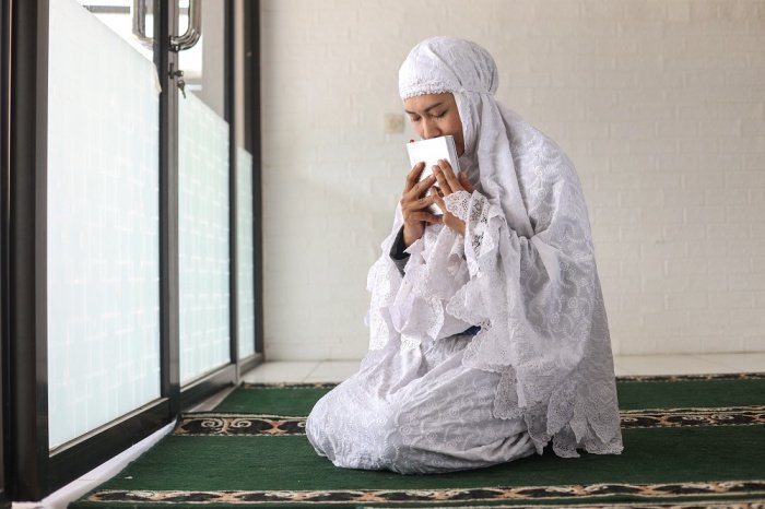 Какое послабление есть для женщин во время хаджа? (Фетва)