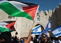 В Израиле с улиц уберут палестинские флаги