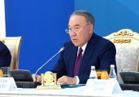 Назарбаев лишился статуса почетного сенатора Казахстана