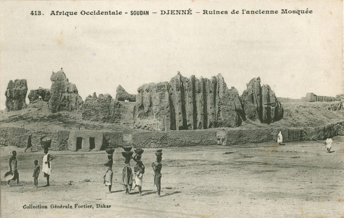 Развалины соборной мечети Дженне. 1906 год. Источник wikipedia.org