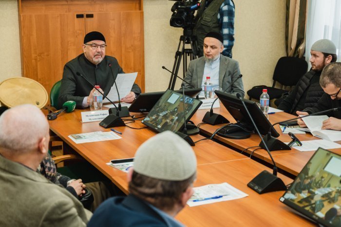 В Казани презентовали уникальную монографию «История ислама в России»