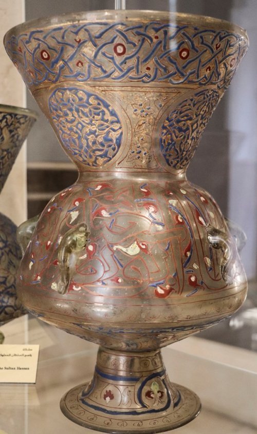 Лампа эпохи мамлюкского султаната (Фото: en.wikipedia.org).