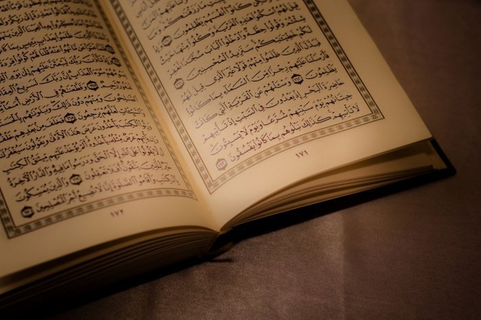 Поучительная история: спортивная машина и Священный Коран