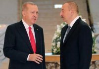 СМИ: Эрдоган провел закрытую встречу с Алиевым