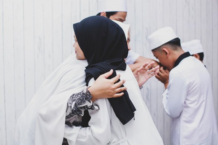 Общая кровь и духовная связь: что говорит нам ислам о братьях и сестрах?