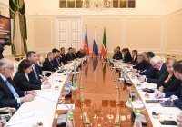 Минниханов провел переговоры с министром экономики Азербайджана