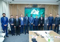 Минниханов встретился с делегацией министров молодежи стран ОИС