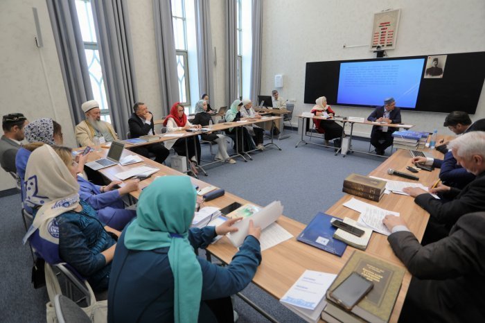 В БИА обсуждают вопросы сохранения духовного наследия мусульман России