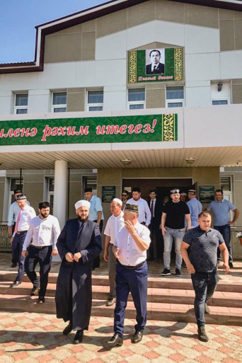 Муфтий принял участие в торжествах по случаю 15-летия мечети «Рауф» 