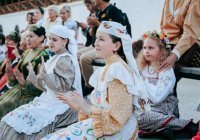В Казанском Кремле наградили победителей парада национальных костюмов