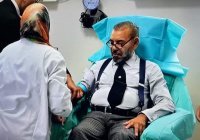 Король Марокко сдал кровь для пострадавших от землетрясения