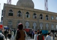 В Афганистане при взрыве в мечети погибли не менее 17 человек