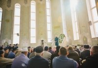Муфтий РТ провел пятничный намаз в нижнекамской Соборной мечети