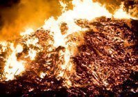 В Башкортостане пожар охватил сельскую мечеть