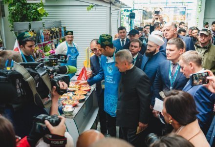 Минниханов открыл Kazan Halal Market