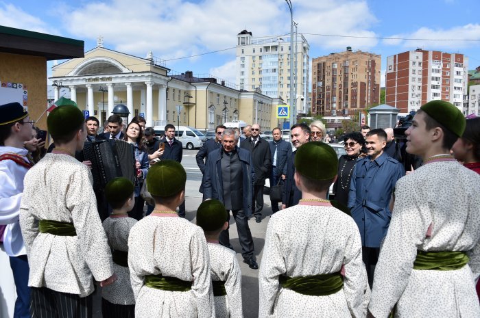 Минниханов ознакомился с работой национального комплекса «Туган Авылым» (ФОТО)