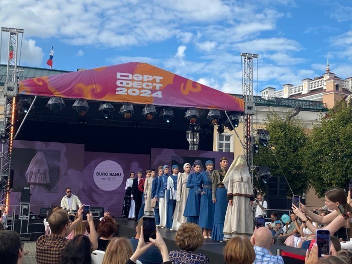 Любовь к Родине – половина веры: как прошел День города и Республики (Фоторепортаж)