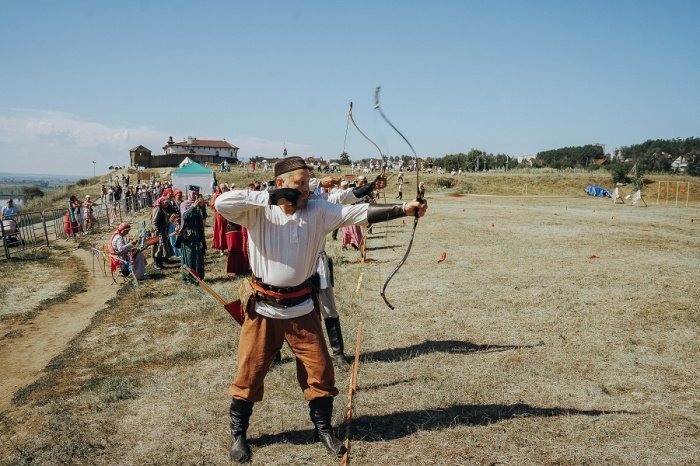 «Туган Батыр»: как более 100 лучников из России и Зарубежья соревновались в древнейшем виде спорта (Фото)