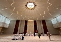 1000 и один хадис: «Где бы ни застал тебя намаз, совершай его, потому что в этом – благо»