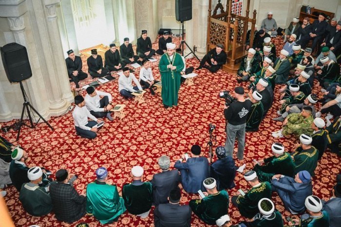 Мавлид ан-Наби в Болгаре: добрая традиция в честь дня рождения Пророка Мухаммада ﷺ (Фото) Мавлид ан-Наби в Болгаре: добрая традиция в честь дня рождения Пророка Мухаммада ﷺ (Фото)