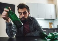 Корень всех зол: напоминание о вечном запрете ислама на алкоголь