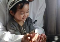 Перевод смыслов Корана: «Любую милость, которую Аллах открывает людям, никто не удержит»