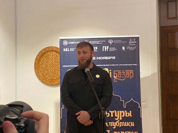 От украшений до ковров: в Казани представили культурное наследие Чеченской Республики (Фото)