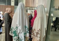 Скромность как традиция: платок как мост между культурами и поколениями