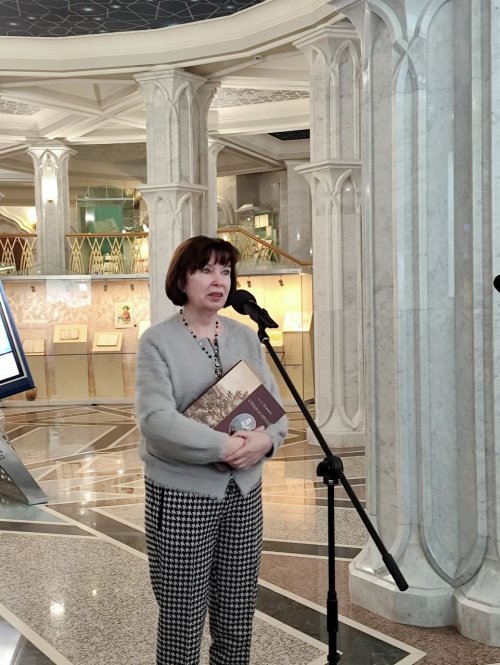 33 бусины тасбиха: как поэзия Пушкина переродилась в каллиграфии (Фото)