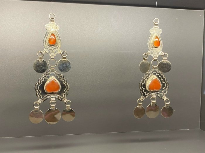 Связующая нить: выставка «Җеп» показала эволюцию татарского костюма (Фото)