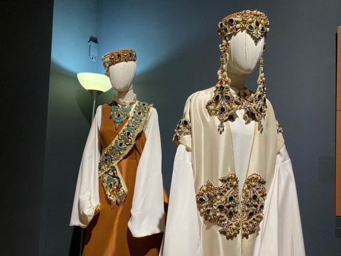 Связующая нить: выставка «Җеп» показала эволюцию татарского костюма (Фото)