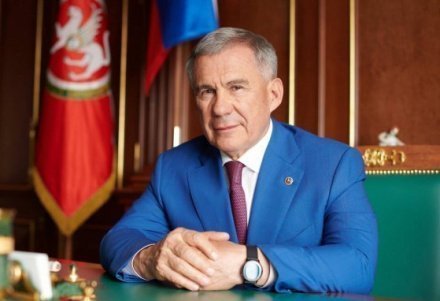 Поздравление Раиса Республики Татарстан Рустама Минниханова с праздником Ураза-байрам