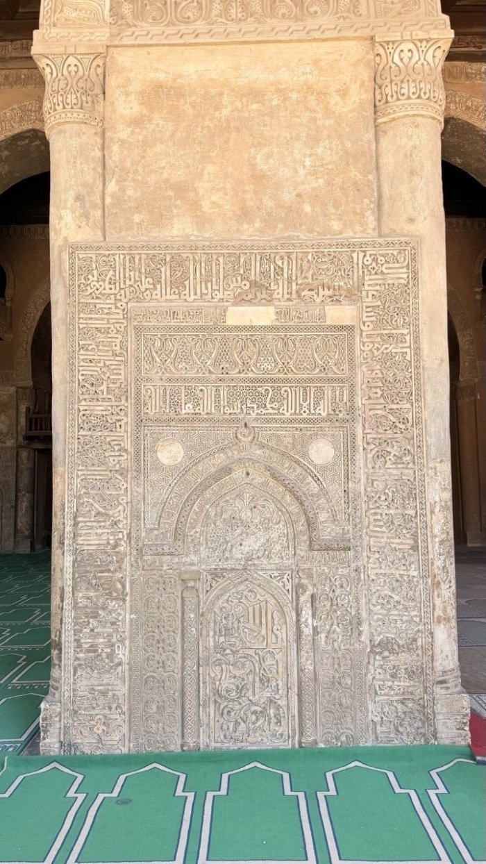 Мечеть Ибн Тулуна: живая история исламской архитектуры в сердце Каира (Фото)