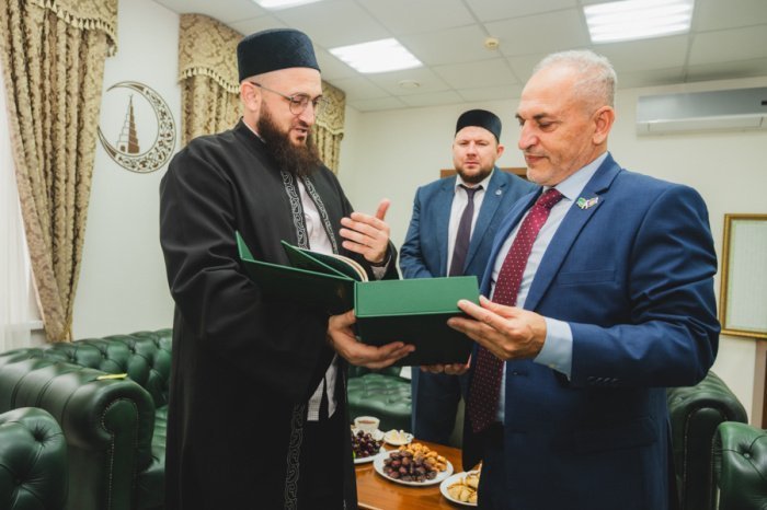 Фото: пресс-служба ДУМ РТ. Фото: пресс-служба ДУМ РТ.
