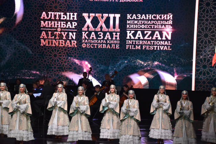 «Алтын минбар»: как прошла церемония открытия кинофестиваля (Фото)