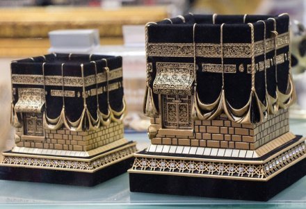 Какого размера Кааба на самом деле и почему у неё неодинаковые стены