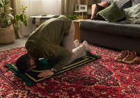«Сильный верующий лучше и любимее для Аллаха»
